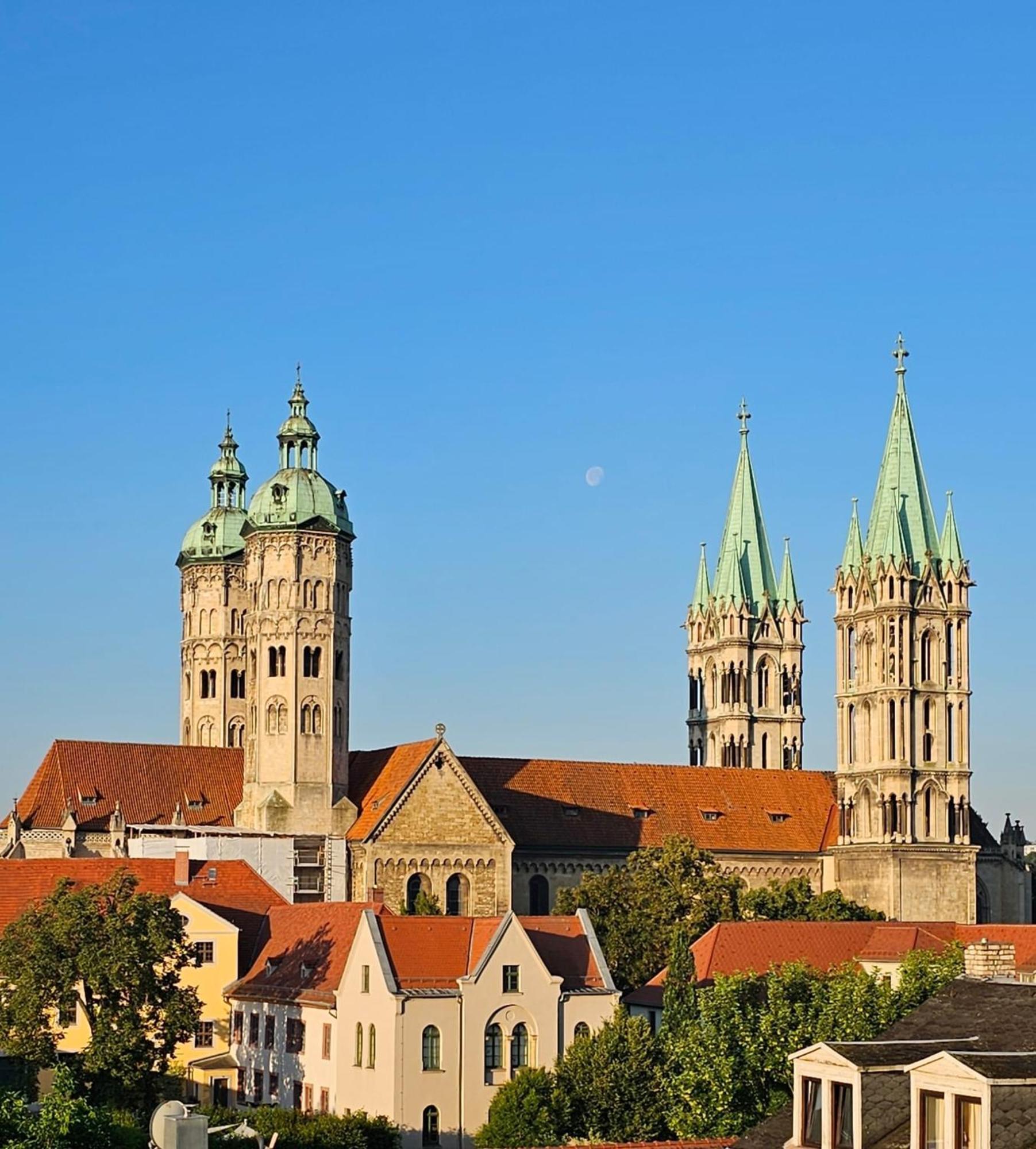 Ferienwohnung Domblick Наумбург Экстерьер фото
